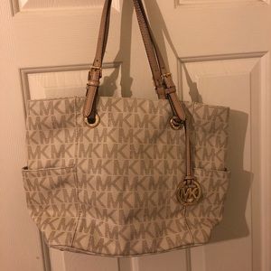 Michael Kors purse